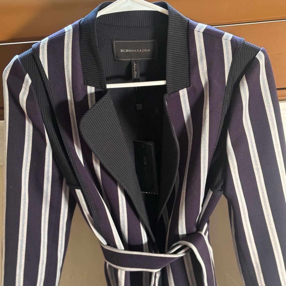 BCBGMAXAZRIA